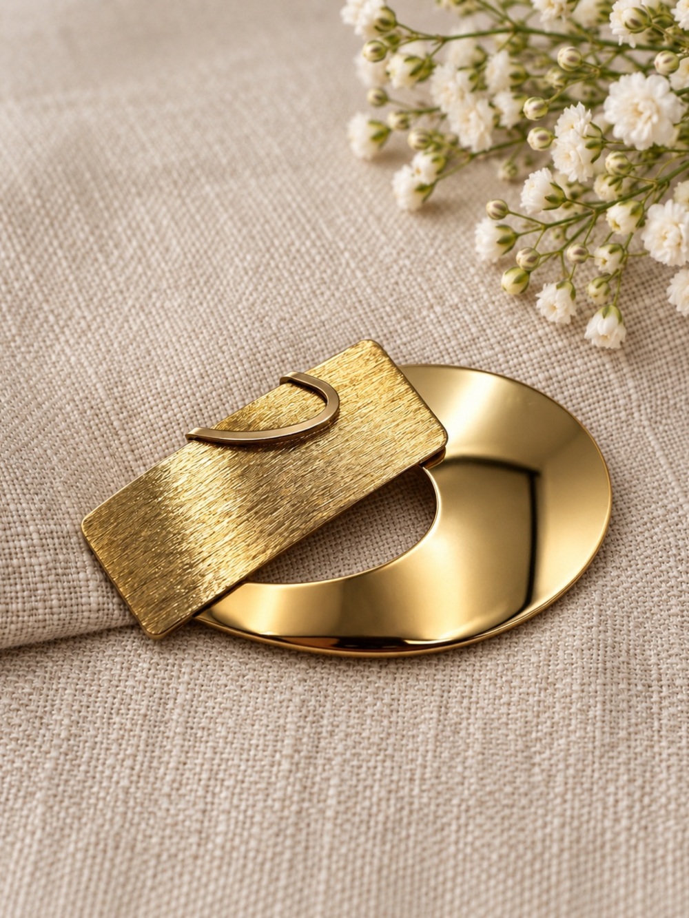 Vintage 1980s Modernist Textured Gold Tone Geometric Brooch Pin